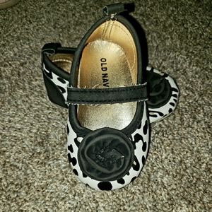 Old Navy Infant Girls Leopard Print Mary Jane Flats